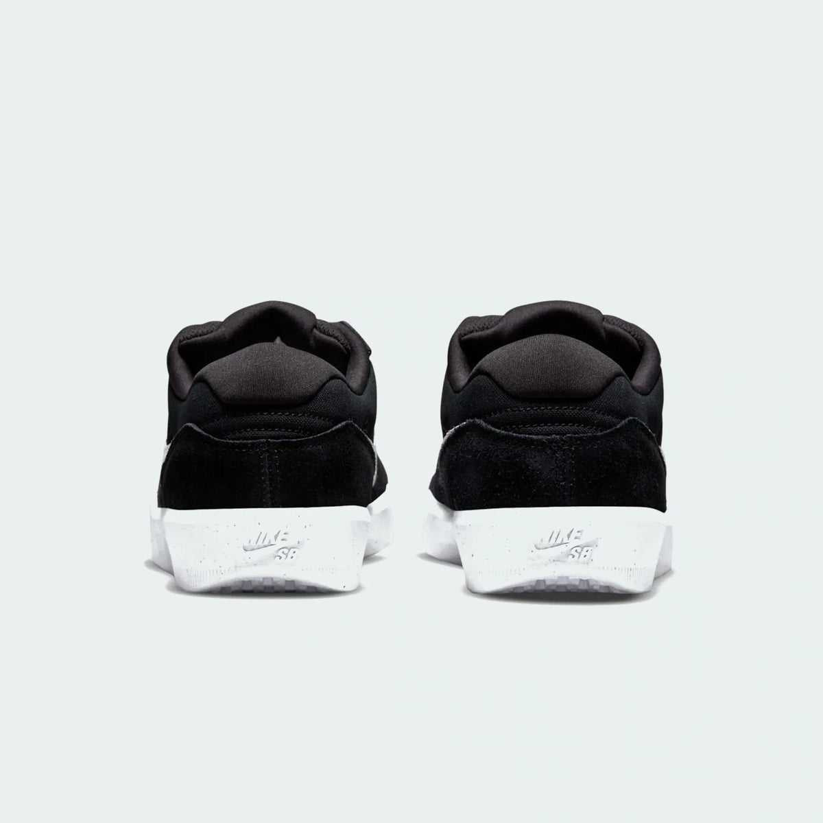 Black / White